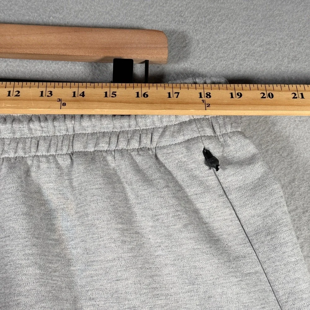 Adidas Mens Heather Grey Sportswear Shorts 2XL JJ4892‎ Zipper Pockets 7in Inseam